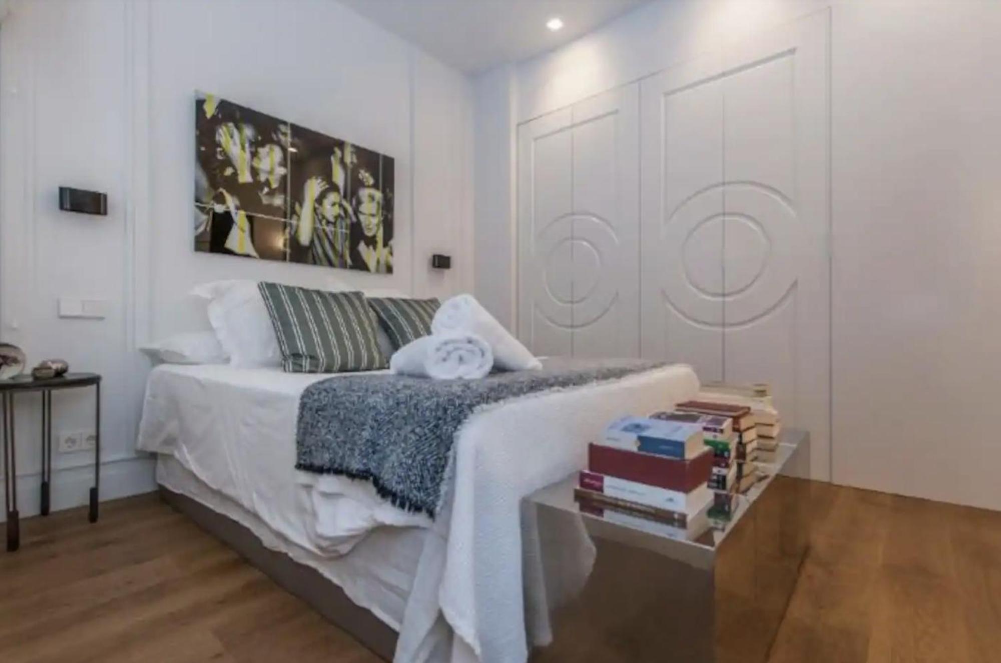 Ferienwohnung Apartamento De Lujo En Neptuno Madrid Exterior foto